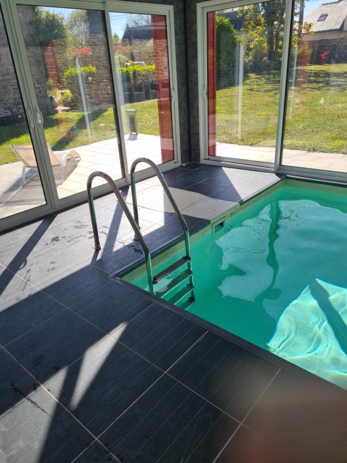 Gite Les Ajoncs - Closeries Du Golfe Theix Exterior photo